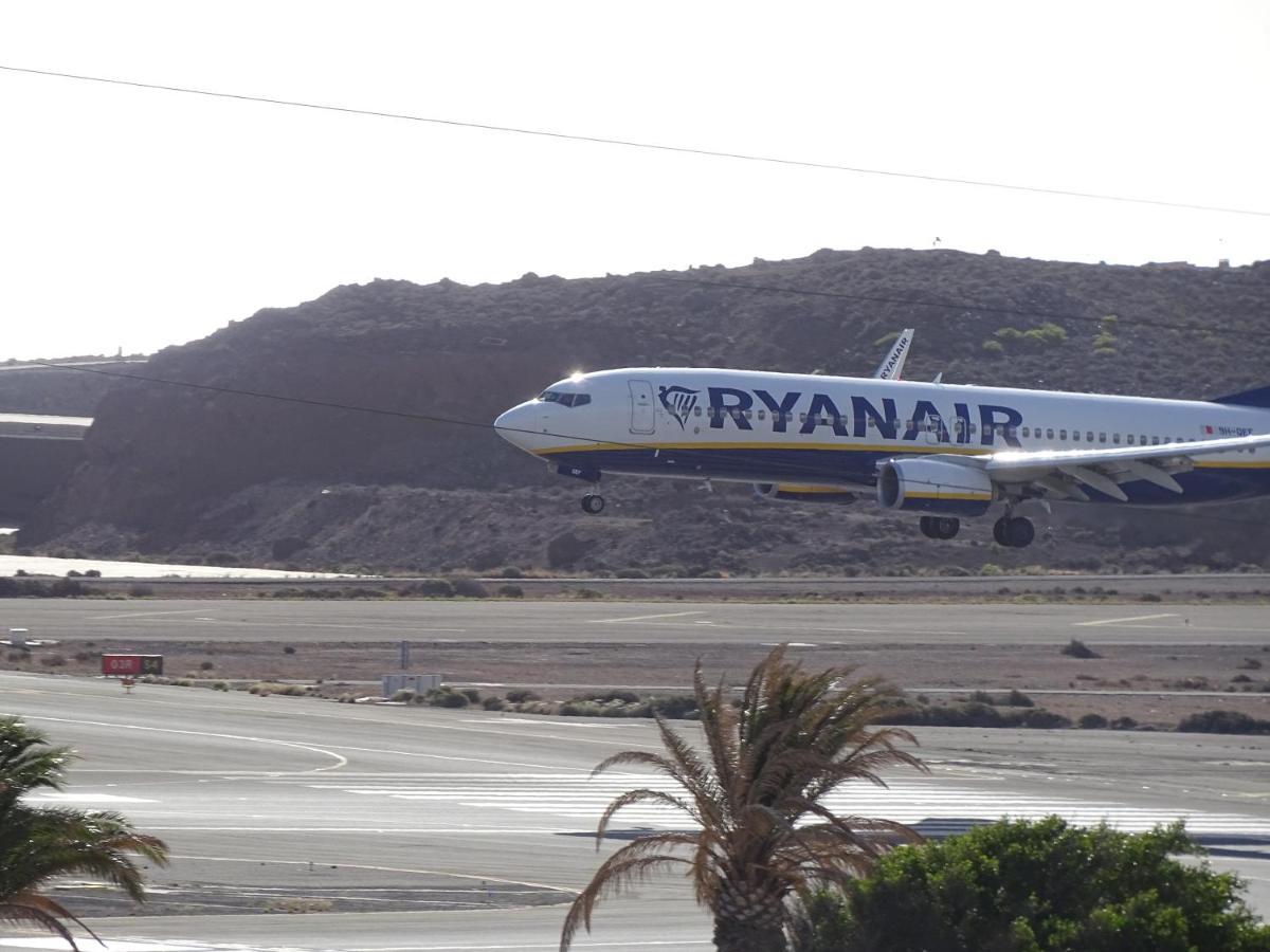 Rickaty Lodge: Airport-View B&B at Gran Canaria Las Majoreras Exterior photo